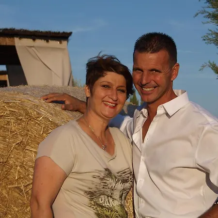 Azienda Agrituristica Il Poggetto Delle Spighe Farm stay Collesalvetti